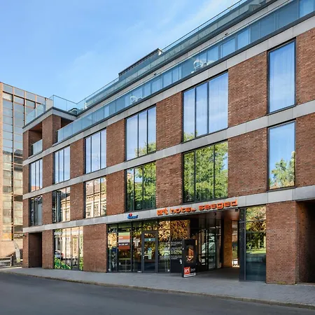 塞格德艺术酒店 4* 塞格德