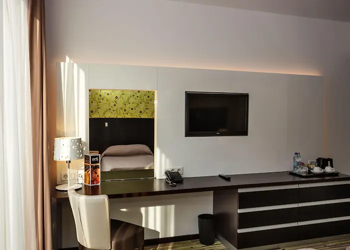 Hotel Art 4*